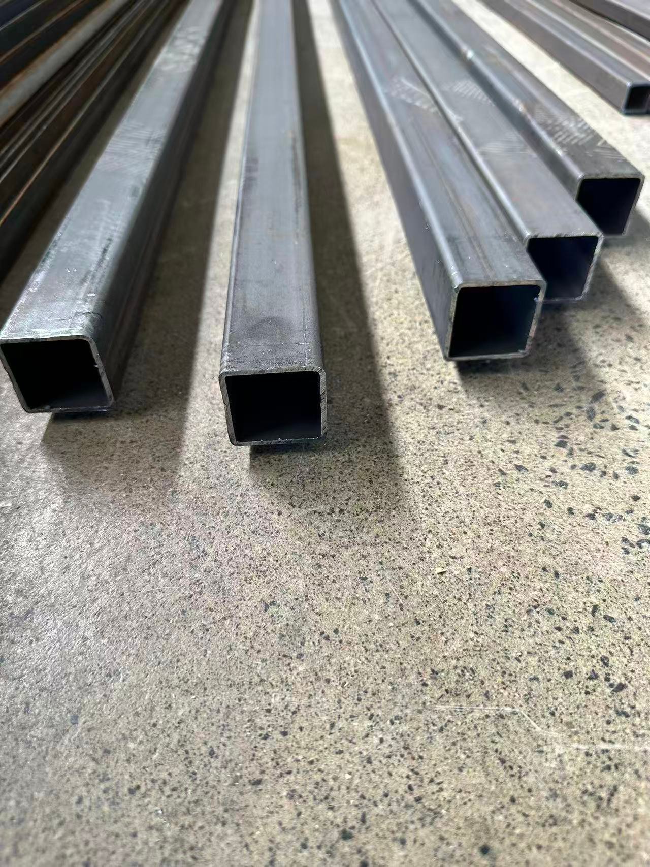 Square Box Section Racking Mild steel square box section 40x40x2mmX5.8m long - Gallop Imports