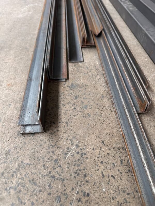Mild steel angle 30x30x3mmx5.8m long