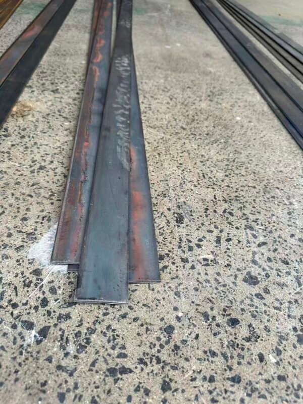 微信图片_20251210102557 Mild steel flat bar 50mmx3mmx3m long