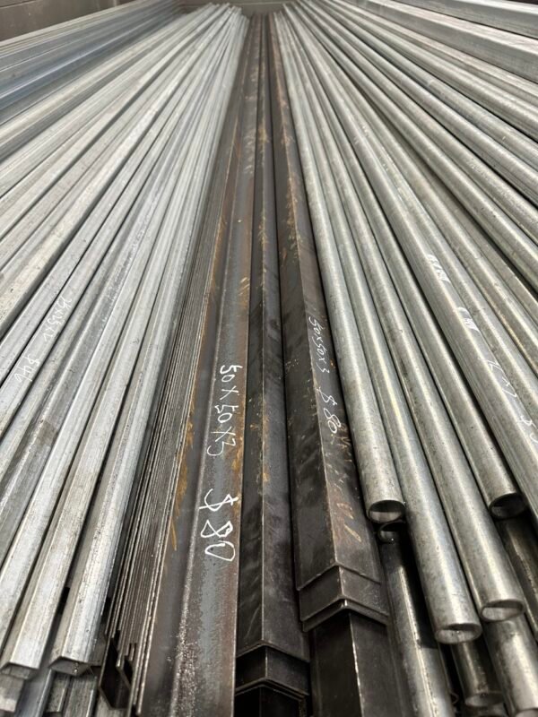 Mild steel angle 50 x 50 x 3mm x 5.8m long
