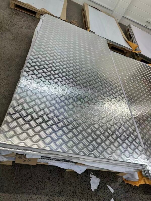 微信图片_20260501173729_668_32 Aluminium checker plate 1.22m x 2.44m x 1.0mm thick in South Auckland