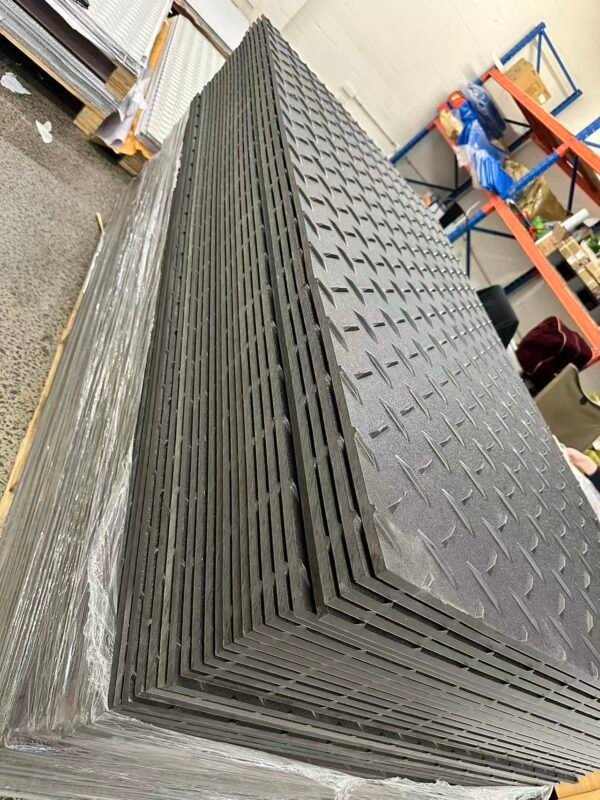 微信图片_20260501173743_679_32 HDPE Road Mats 1m x 2m x12mm