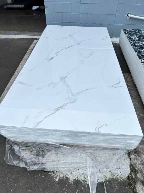 微信图片_20260522164424_776_32 PVC MARBLE SHEETS-Sparkling Gold Veins