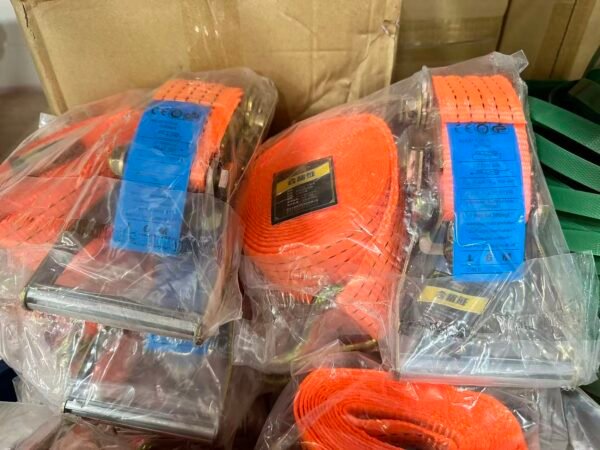 微信图片_20260604170327_814_32 Heavy-duty ratchet tie down straps 6m long