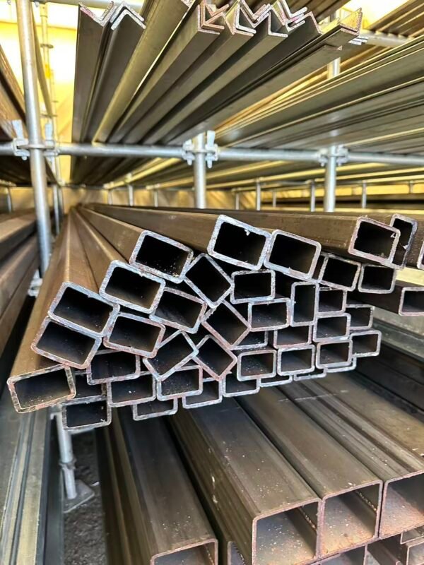 微信图片_20260624105809_844_32 Mild steel rectangle box section 60x40x4mmX5.8m long