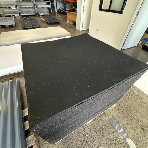 微信图片_20260726225144 Rubber Gym Flooring Mat – 1m × 1m × 15mm