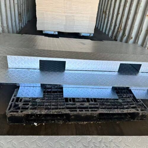 微信图片_20260728104407_925_32 Heavy Duty 6 Ton Container Ramp 2080mm wide