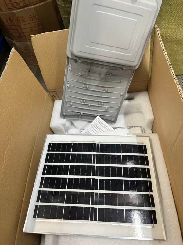 微信图片_20260731170953_943_32 Solar LED Street Light white
